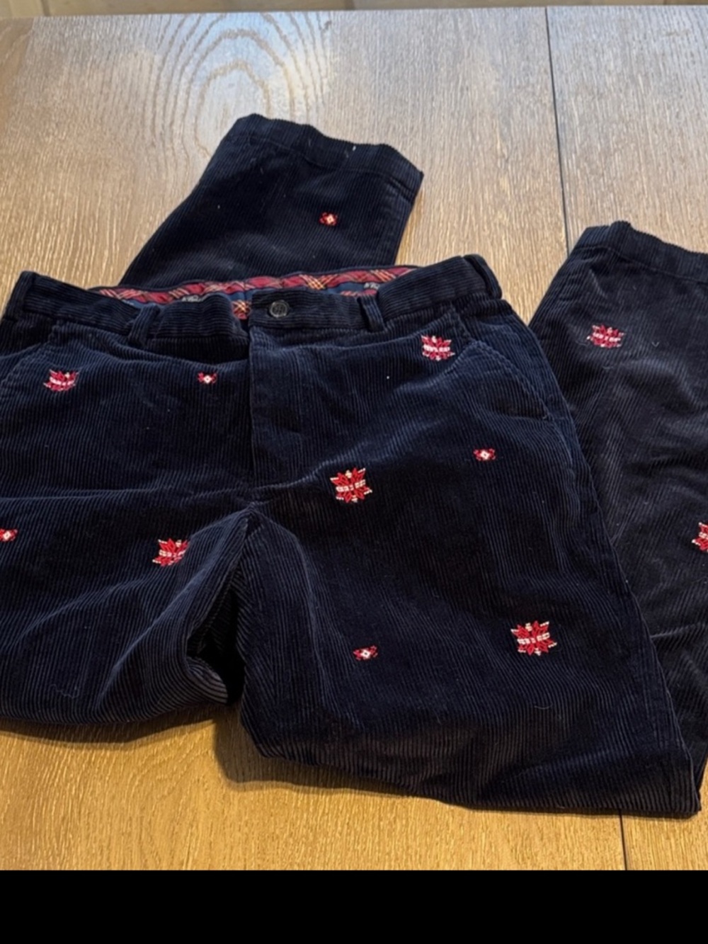 Brooks Brothers Vintage Milano Embroidered Snowflakes Corduroy Slacks 34/32